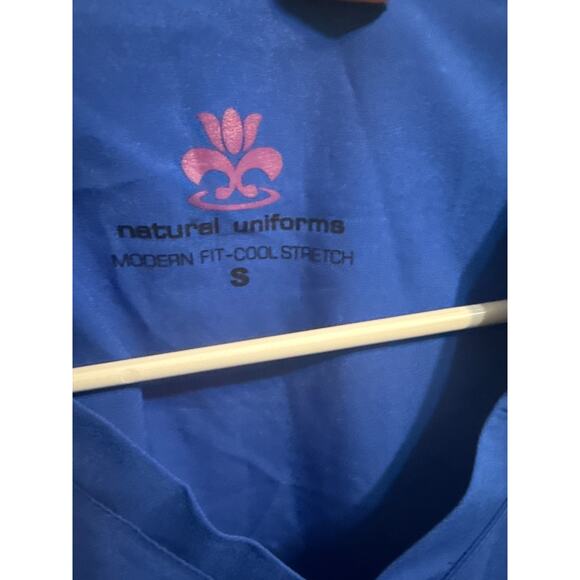 BN #40 NWT Natural Uniforms Scrub Top Size S – Royal Blue Stretch V-Neck - Picture 3 of 8